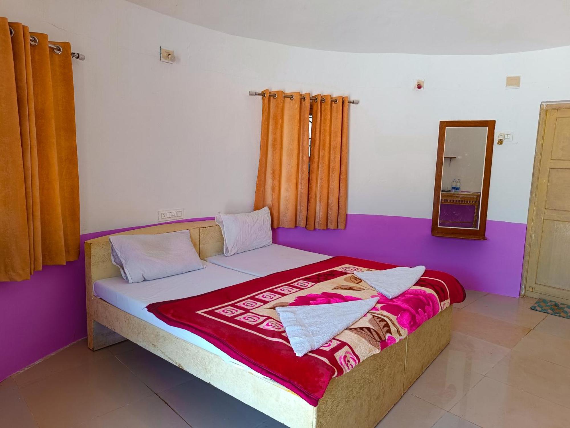 Hotel Rann Of Kachchh Dholavira Eksteriør bilde